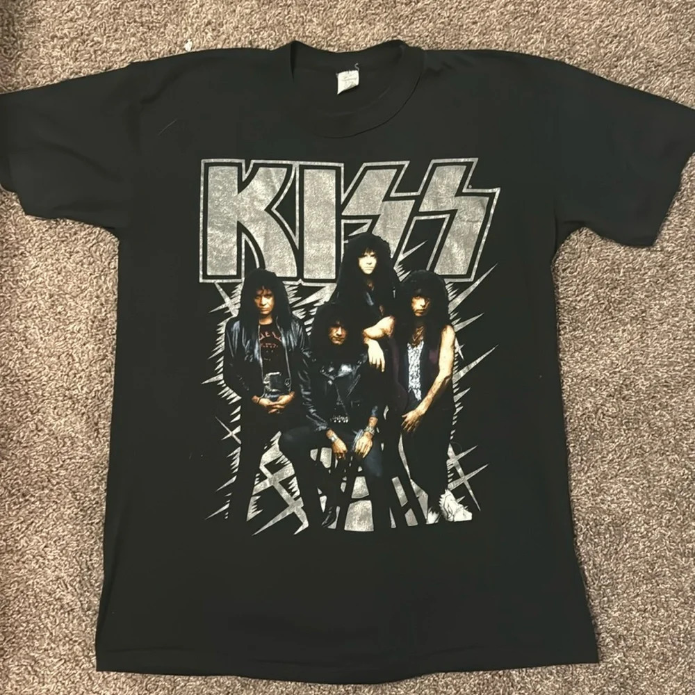 Kiss band single stitch vintage shirt